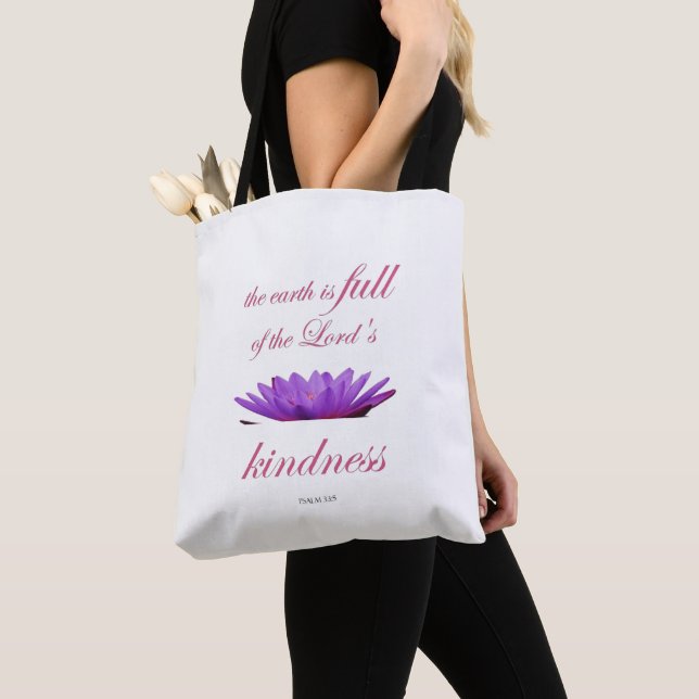 Bolsa Tote Scripture, Psalm 33,  Lord's Kindness Purple Lotus (Close Up)