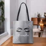 Bolsa Tote Silver Glitter Sparkle Eyelashes Monograma<br><div class="desc">Folha de Silver Faux Folha Metálica Espessante Glitter Brutado Monograma Metálico Nome e Eyelashes Iniciais (Lashes), Extensões Eyelash e Olhos Blush Pink Makeup Bag. O travesseiro faz o doce e perfeito aniversário de 16 anos, casamento, chá de panela, aniversário, chá de fraldas ou presente de festa de solteira para alguém...</div>