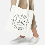 Bolsa Tote Sindicato da família de focas elegantes ou Saco de<br><div class="desc">Este design adorável pode ser personalizado para as suas combinações de cores favoritas. Faz um presente excelente! Encontre papelaria e presentes no nosso compro: www.berryberrysweet.com.</div>