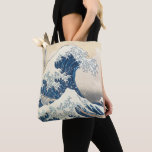 Bolsa Tote Sob a onda fora de Kanagawa<br><div class="desc">Sob a onda fora de Kanagawa por imagens de Bridgeman do © de Hokusai</div>