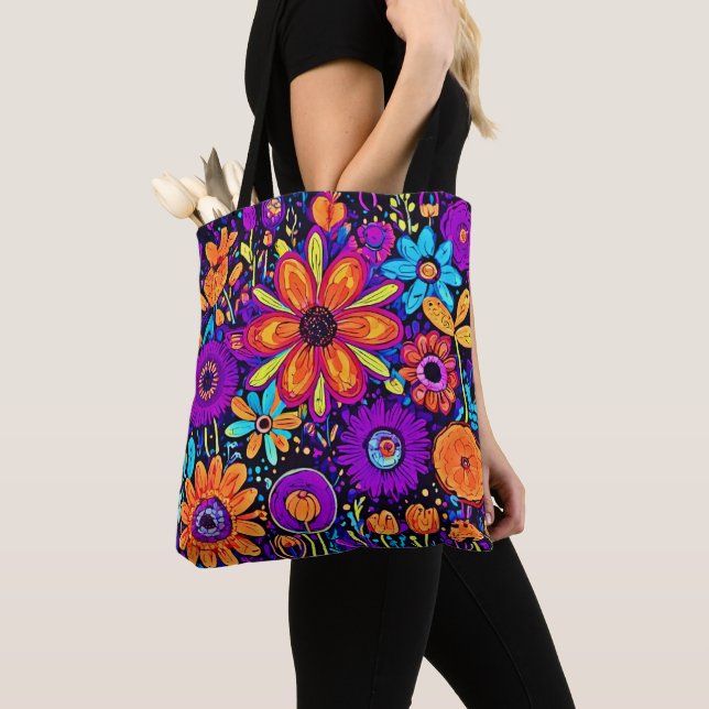 Bolsa Tote Spooky Floral Art (Close Up)