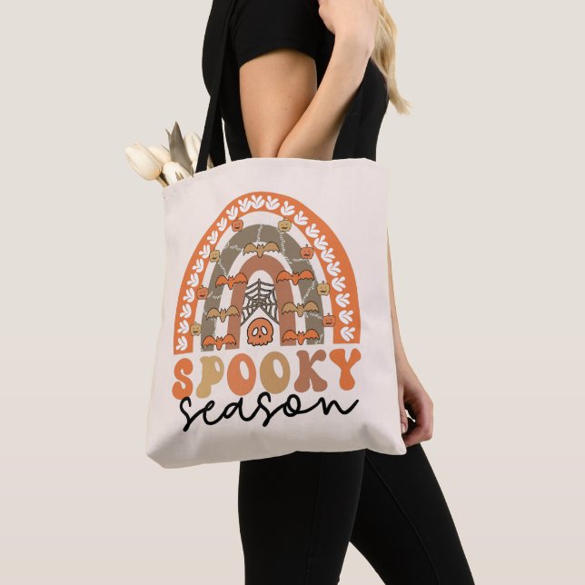 Bolsa Tote Spooky Season Halloween Rainbow Fall (Close Up)