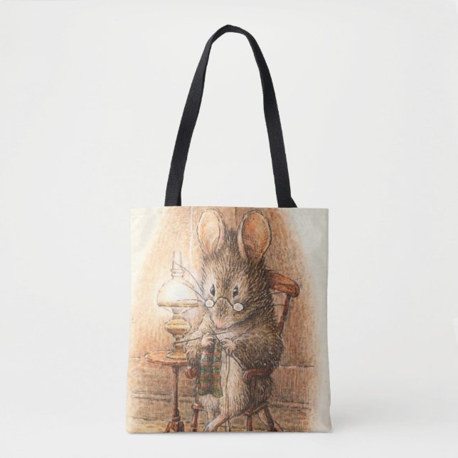 Bolsa Tote "Sra. Mouse Knitting" por Beatrix Potter (Frente)