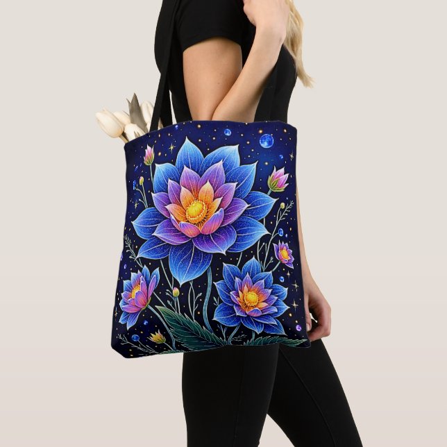 Bolsa Tote Stuning Cosmic Floral Dreams Design (Close Up)