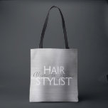 Bolsa Tote Suprimentos de Stylist para o Cabelo de Silver de<br><div class="desc">A beleza da Stylist para o cabelo de prata de luxo fornece sacos para tesouras, xampu ou outros materiais para salões. O nome do contato profissional e a profissão podem ser alterados para serem usados em qualquer tipo de negócio. Entre em contato com o designer para obter itens adicionais correspondentes....</div>