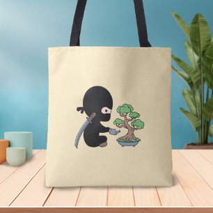 Bolsa Tote Tiny Ninja cuidando da árvore Bonsai em amarelo