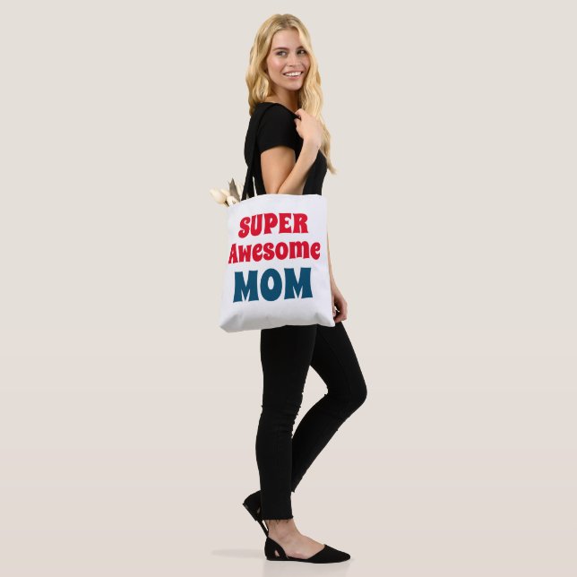 Bolsa Tote Típica Vermelha e Azul - Mãe Super Incrível (No(a) Modelo)