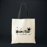 Bolsa Tote Tipografia da Equipe da Noiva Negra Coroa e Estrel<br><div class="desc">Quem está na equipe da noiva? Saca de festa de casamento divertida e festiva com tipografia ousada e ilustração de coroa e estrelas. Esta bolsa será um presente perfeito para suas damas de honra, madrinha de honra, meninas de flores e outros membros da festa de casamento. Personalize adicionando seus nomes....</div>