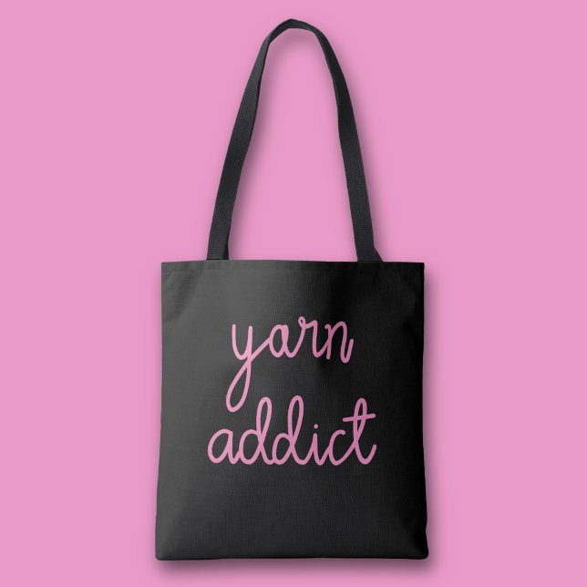 Bolsa Tote Tipografia Viciada em Lã (Pink Yarn addict black tote bag)