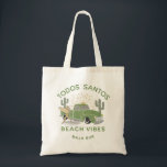 Bolsa Tote Todos Santos Beach Vibes México<br><div class="desc">Todos Santos Mexico Beach vibes design ilustra um velho caminhão de resgate,  um surfista,  um casal de cactos para pôr o humor Baja,  e um sol em chamas no horizonte.</div>