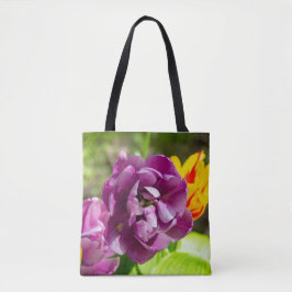 Bolsa Tote Tulipas lilás em um dia ensolarado
