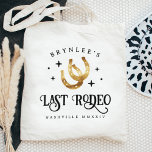 Bolsa Tote Última Festa de solteira de Ferraduras Rodeadas<br><div class="desc">Bem-vindos amigos à vaqueira da discoteca ou ao fim de semana da solteira do mundo ocidental com estas bonitinhas de tote personalizadas. Design apresenta um par de ferraduras flanqueadas por estrelas no estilo disco retrô com "último rodeio" por baixo. Adicione seu nome,  nome da localização e o ano.</div>