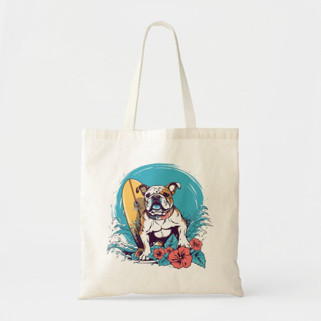 Bolsa Tote Um buldogue que ama a praia pegando algumas ondas (Frente)