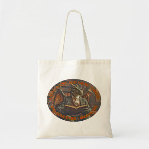 Bolsa Tote Um dragão lendo para aprender e se divertir.