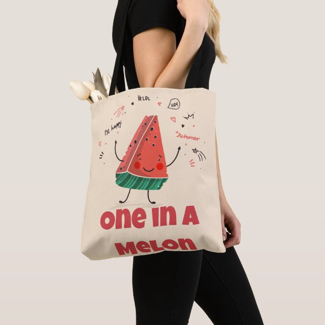 Bolsa Tote Um em um Melão - Fruta de Pastel (Soft Beige Editi (Close Up)