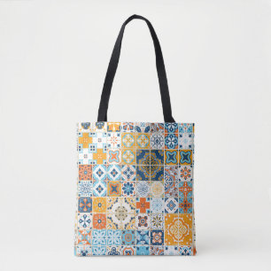 Bolsa Tote Um padrão perfeito com azulejos portugueses. ído