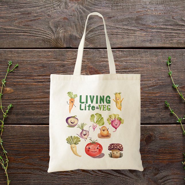 Bolsa Tote Vegan Living On Veg Watercolor Vegetables (Vegan gift Living Life On The Veg tote bag with happy smiling watercolor vegetables design.)