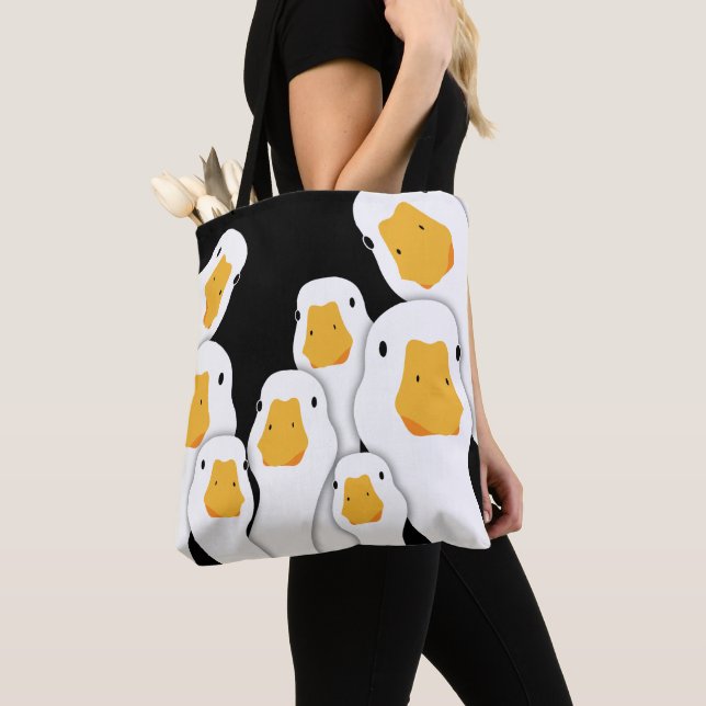 Bolsa Tote Vigilância de Eerie: Monitoramento de Geese a part (Close Up)