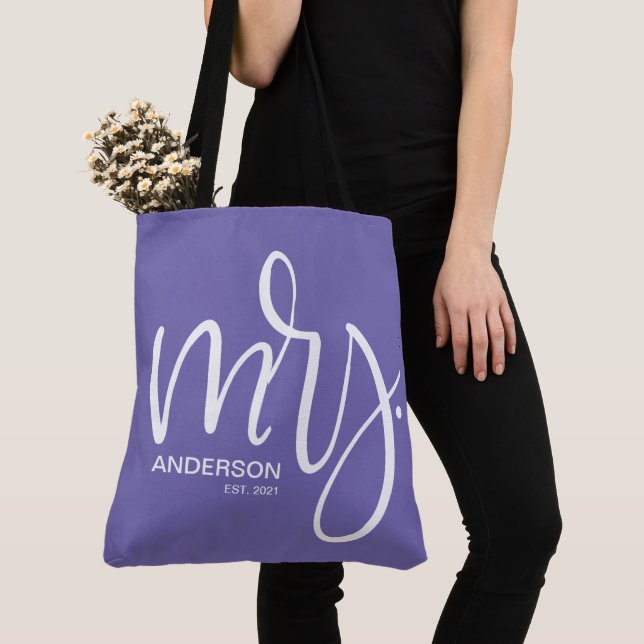 Bolsa Tote White on Purple personalizado Mrs ESTABLISHED (Close Up)