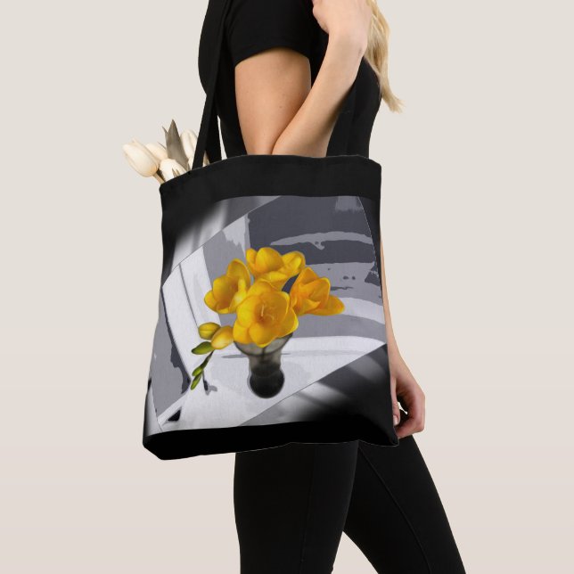 Bolsa Tote Yellow freesia (Close Up)