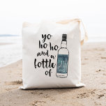 Bolsa Tote Yo Ho Bottle Rum Tote Bag<br><div class="desc">Yo ho ho e uma garrafa de rum! Aproveite a vida pirata com este saco de tote com uma ilustração de cor d'água da garrafa de rum e texto de pincelada. Divertido para bares,  festas,  casas de praia... ou onde quer que os cocktails sejam servidos!</div>