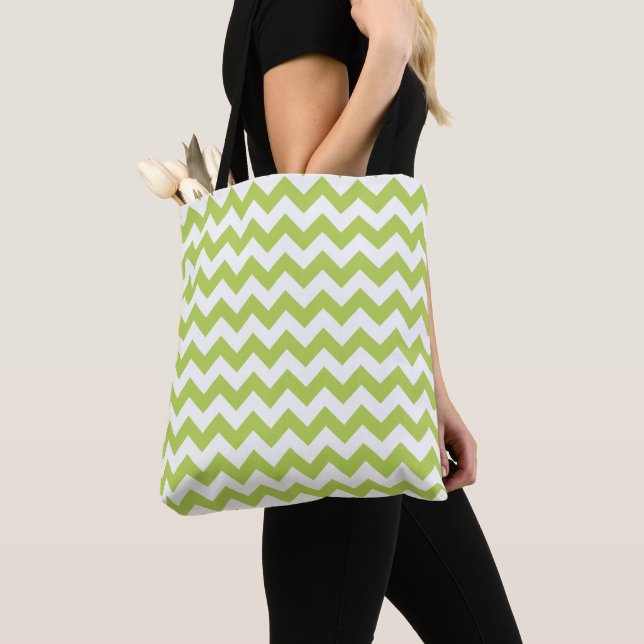 Bolsa Tote Zigzag Verde, Chevron Verde, Padrão Geométrico (Close Up)