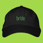 Bonde Menina Verde Verão Bordado Boné Dad<br><div class="desc">boné de pai minimalista chique noiva em texto verde</div>