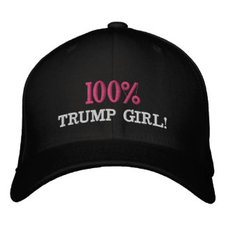 Boné "100% TRUMP GIRL" bordou o chapéu