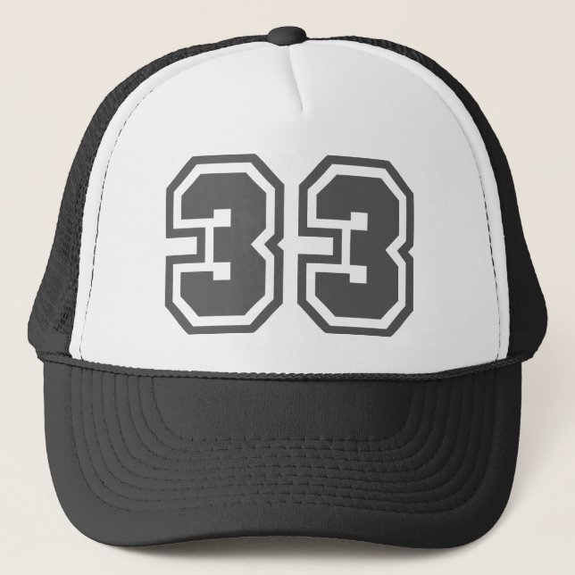 BONÉ 33. (Frente)