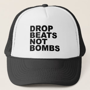 Boné A gota bate não bombas