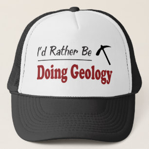 Boné A preferencialmente esteja fazendo a geologia