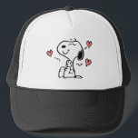 Boné Amendoins | Snoopy Hearts<br><div class="desc">Veja este design de amendoins divertido com Snoopy.</div>
