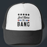 Boné Apenas Aqui Para Bang Patriótico 4 De Julho Presen<br><div class="desc">Apenas Aqui para Bang Patriótico 4 de julho T-shirt 4 de julho, 4 de julho, feliz, 4 de julho, celebração, 4 de julho, independência, dia, eua, 4 de julho, dom, américa, americana, bandeira, patriota, 4 de julho, liberdade, 4 de julho, unidos, estados, julho, fogos de artifício, presentes</div>