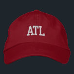 Boné ATL "Atlanta" Monograma Branco e Vermelho<br><div class="desc">ATL "Atlanta" Monograma bordado Branco sobre chapéu de algodão vermelho. Faz um presente maravilhoso para quem ama a Atlanta GA! Além disso, se preferir ter seu monograma pessoal, selecione simplesmente o botão "Personalizar este modelo" para inserir suas iniciais de nome. O bordado é personalizável para outras opções de cor selecionando...</div>