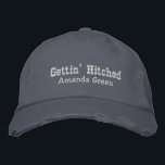 Boné Bachelorette Bride Esquadrão Nashville<br><div class="desc">Procurando o perfeito chapéu de festa de solteira do país? Não olhe mais do que esta personalizada Getin 'Rowdy' Ou Getin 'Hitch Boridered hat! Este chapéu de temas ocidentais é perfeito para a sua próxima festa de solteira e será atingido por todas as suas damas de honra.</div>