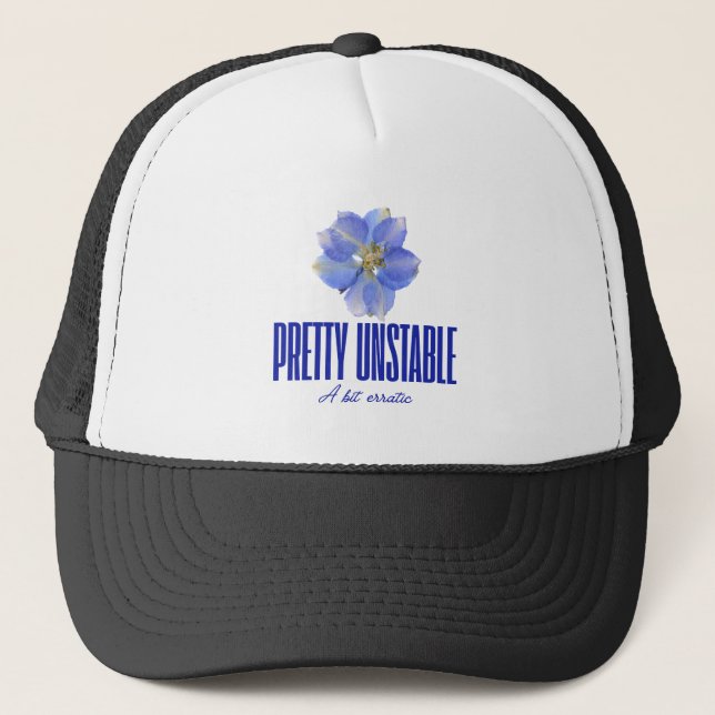 Boné Bastante Instável: Camiseta Azul com Estampa Flora (Frente)