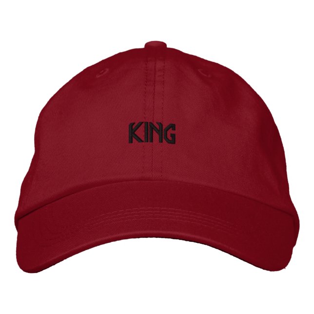 Boné Belo KING-Hat Vermelho Nome da Fonte - Goudy Sans (Frente)