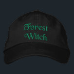 Boné Bonito bruxa corcunda verde preta<br><div class="desc">Uma bruxa moderna bordada em verde num boné preto de baseball com o texto "Bruxa Florestal". Essas bruxas divertidas que podem ser personalizadas para um nome ou outro texto. Um presente feiticeiro ou ideia de acampar para amantes do exterior.</div>