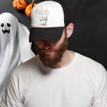 Boné Booze e Boos Antes Que Eu Faça O Ghost Grocker Hat<br><div class="desc">Booze e Boos Antes que eu faça o Ghost Groom Trucker Hat Entre no espírito do Dia das Bruxas com o nosso "Booze & Boos Antes dos Meus" Ghost Groom Trucker Hat! Apresentando o nosso brilhante noivo fantasma segurando uma garrafa de champanhe e uma flauta de vidro, este chapéu adiciona...</div>