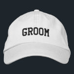 Boné bordado de grupos<br><div class="desc">Os grupos bordados em boné com o texto pontilhado 'GROOM'. Texto,  fonte e cores personalizáveis. Perfeito para noivado,  despedida de solteiro,  dia de casamento ou lua de mel.</div>