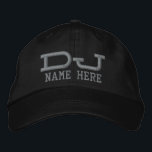 Boné Bordado DJ personalizado<br><div class="desc">Boné personalizável DJ incorporado ...  ideal para DJs ou fãs de música ...  personalize com seu próprio texto personalizado para GRATUITO ...  de Ricaso</div>