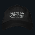 Boné Bordado Engraçado Cabelo de Passagem Não se importa com te<br><div class="desc">Um chapéu engraçado de baseball que diz "Cabelo de passatempo não se importa". Adicione uma linha de texto personalizada na parte inferior - seu evento, nome etc. Altere facilmente o texto e essa cor. Quer você vá à noite ou seja na manhã depois de uma noite divertida, em breve será...</div>