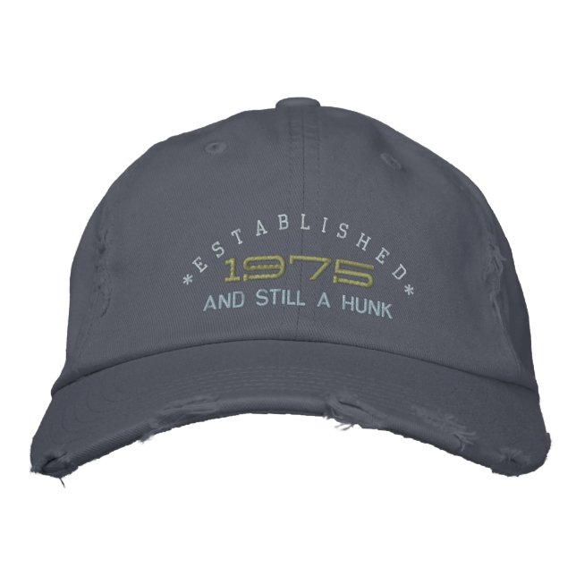 Boné Bordado Estabelecido o Hunk Embroidery Hat 1975 (Frente)
