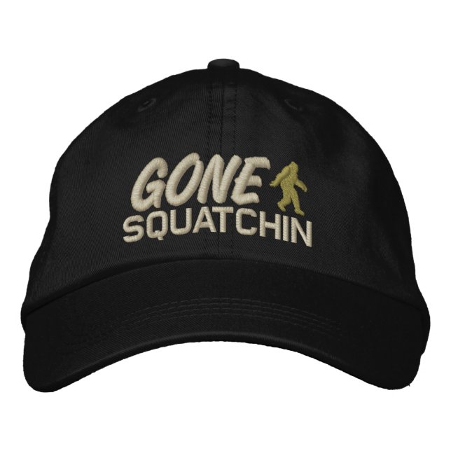 Boné Bordado Gone Squatchin - bronzeado de aveia e verde claro (Frente)