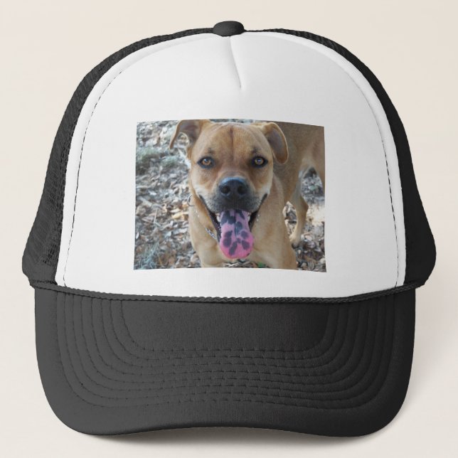 Boné Cachorro marrom feliz com língua manchada (Frente)