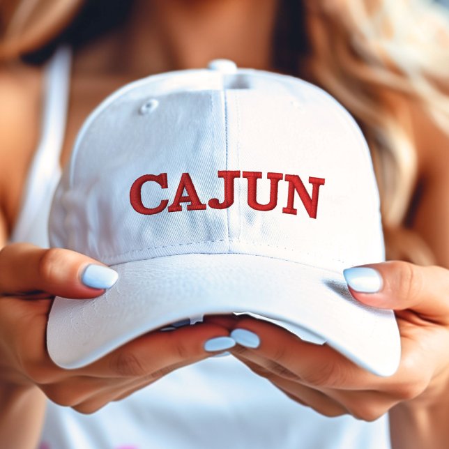 Boné Cajun Red em Branco (Cajun Red on White Embroidered Baseball Cap)