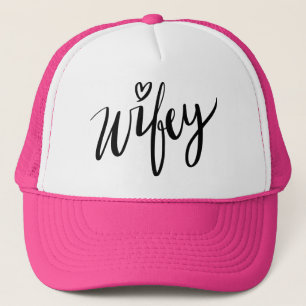 Boné Chapéu de caminhoneiro WIFEY com letra de mão para