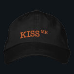 Boné Chapéu retrô de moda KISS ME / Chapéu de caminhone<br><div class="desc">Chapéus bordados: Chapéu de festa retrô clássico com o texto "KISS ME" - moda divertida,  festa de despedida de solteiro,  moda universitária,  Amigo Secreto,  celebrações no escritório / noite fora</div>