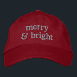 Boné Chic Personalizada com Brilho Vermelho Cor-de-Rosa<br><div class="desc">Comemore a temporada de festas em estilo com este boné chic e festivo de beisebol bordado de "Feliz e Brilho". Com texto retrorinspirado e uma paleta rosa e vermelha vibrante, este acessório tradicional de Natal é perfeito para adicionar um toque divertido e nostálgico às suas roupas de férias. Esteja você...</div>