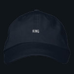 Boné Cor do marinho KING perfeita para um estilo sofist<br><div class="desc">boné com bordado de texto "King". Confortável, ajustável e perfeito para um estilo sofisticado.</div>